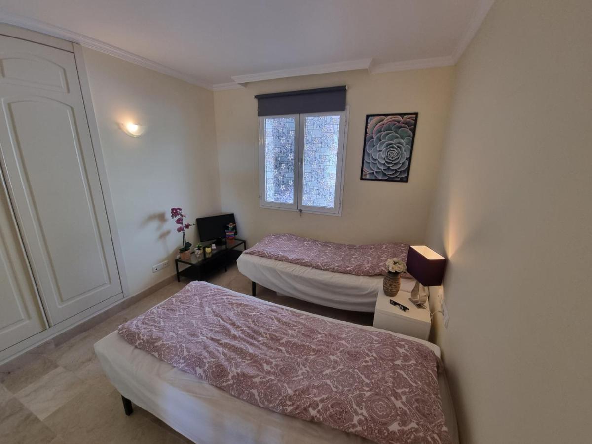Elegant Apartment With Fantastic Views At The Top Of Calahonda Sitio de Calahonda Exterior foto