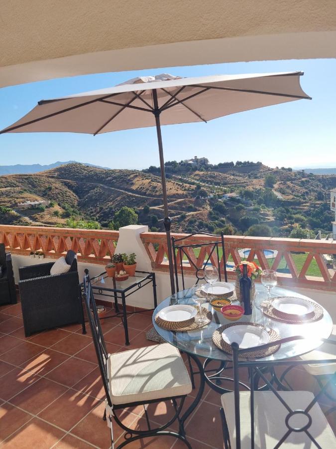 Elegant Apartment With Fantastic Views At The Top Of Calahonda Sitio de Calahonda Exterior foto